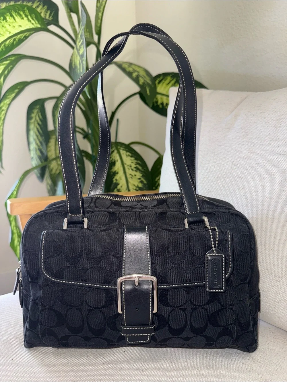 Vintage Coach Soho Signature Jacquard Black Shoulder Canvas Leather Shoulder Bag